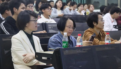 促就業(yè)，筑未來(lái) 公共衛(wèi)生學(xué)院舉辦2025屆畢業(yè)生就業(yè)動(dòng)員大會(huì)暨面試技巧分享會(huì)